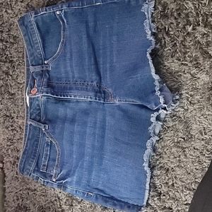 👩🏻Woman Size 29(8-10) Cut-Off Jean Shorts👩